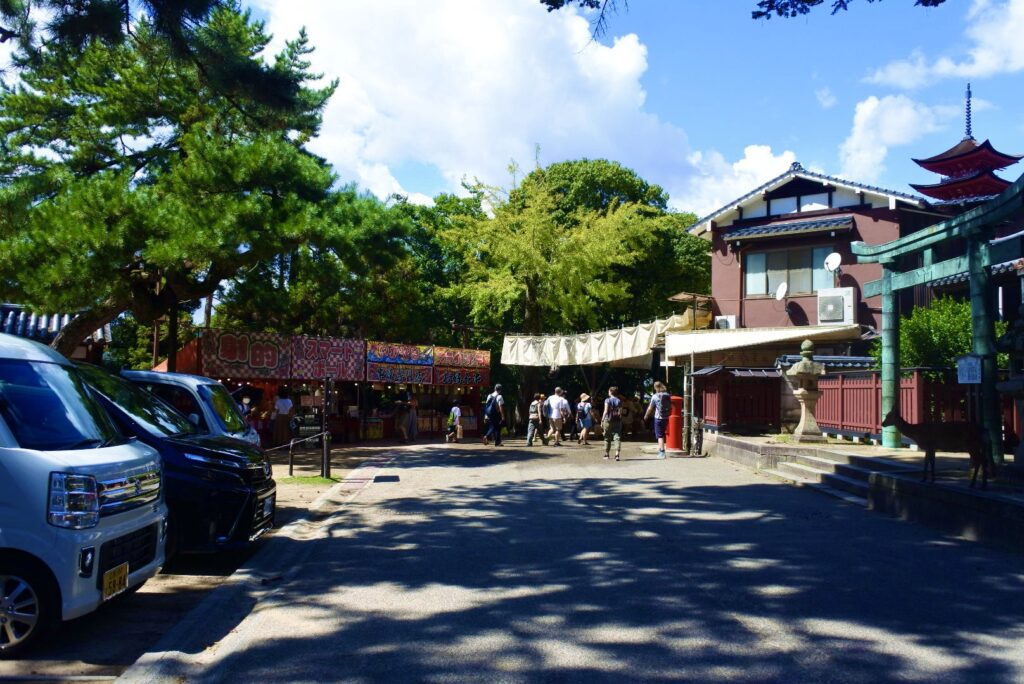 もみじ谷公園出てすぐの風景