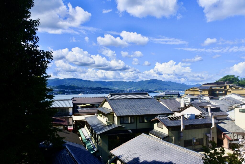 宮島の屋根